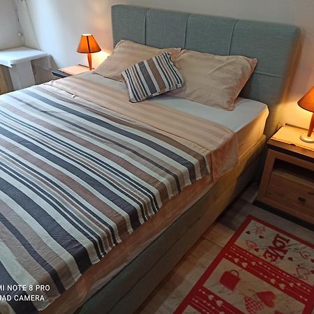 Studio Apartman Lea Póla Kültér fotó
